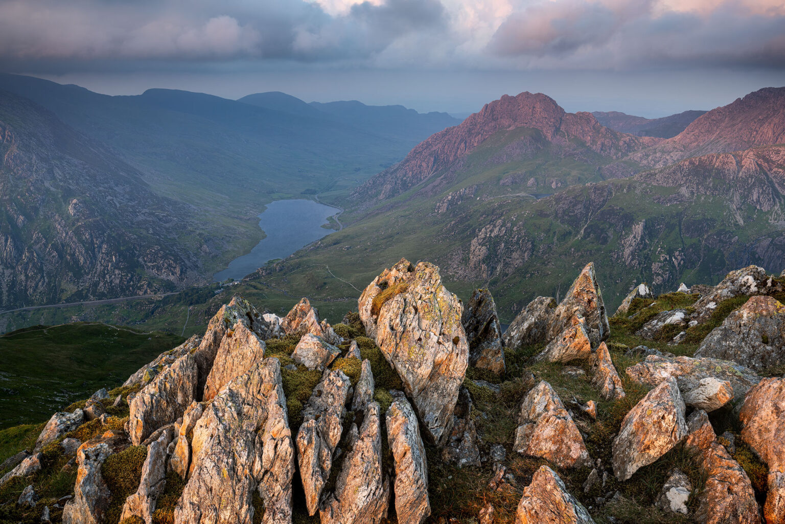 Y Garn Sunset – Eryri Snowdonia Landscape Photography